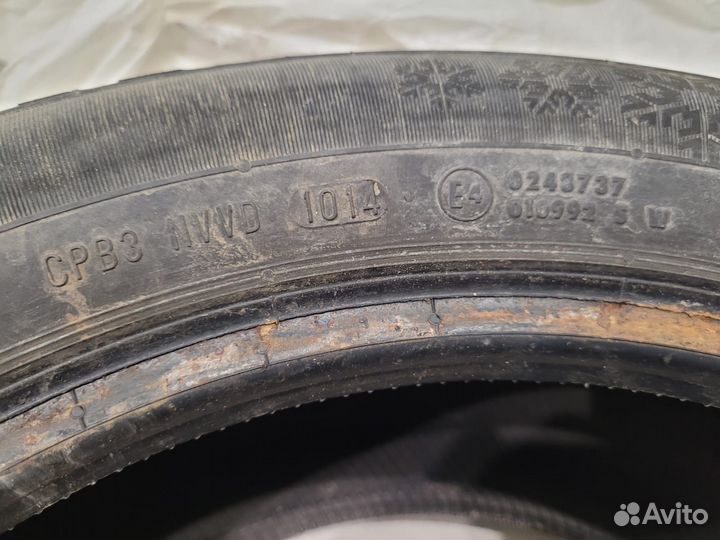 Continental ContiIceContact 215/55 R16