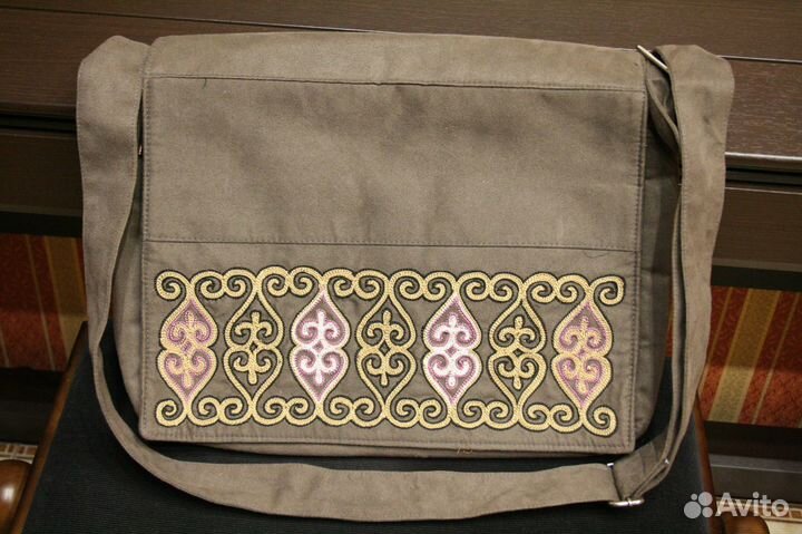 Сумка с наплечным ремнём