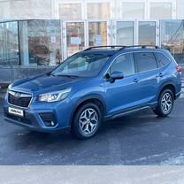 Subaru Forester 2.0 CVT, 2018, 113 000 км, с пробегом, цена 2 579 000 руб.