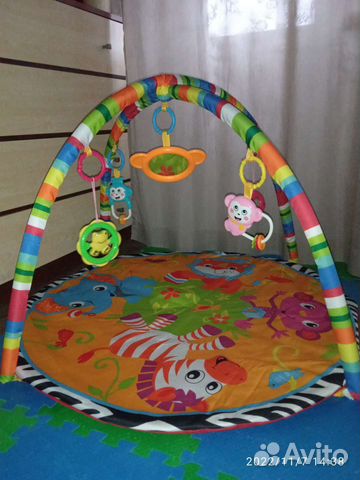 Развивающий игровой коврик 