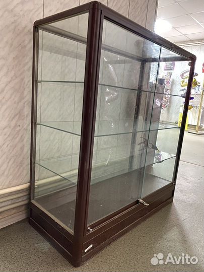 Продам витрину