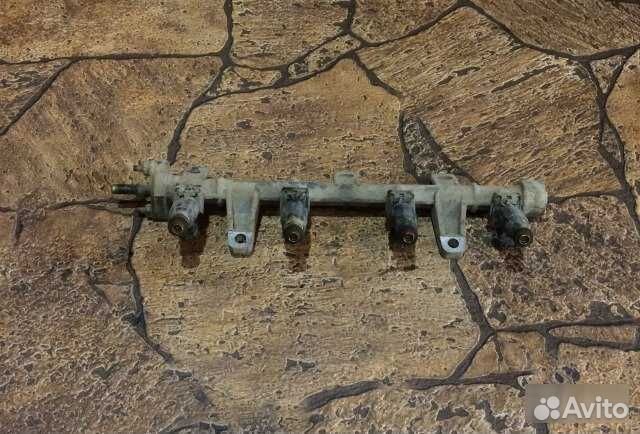 Топливная рампа с форсунками Hyundai Matrix