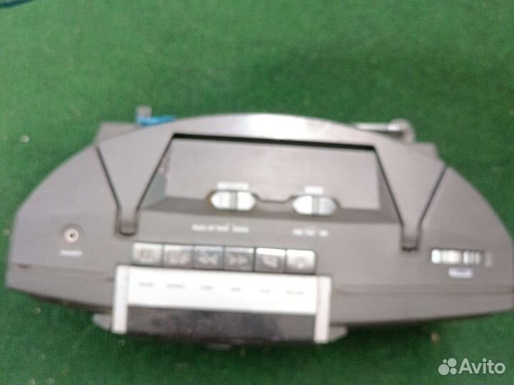 Кассетный магнитофон приемник