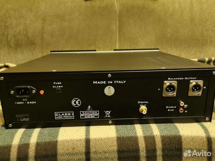 Проигрыватель CD и sacd ламповый Blacknote