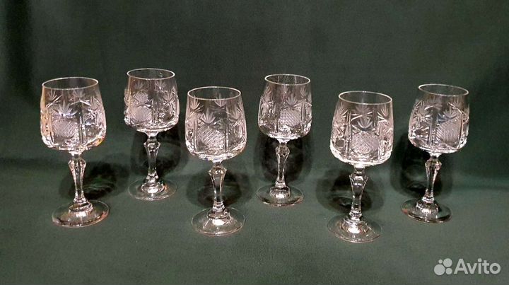 Хрустальные бокалы 