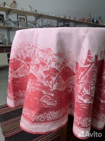 Скатерть круглая, зимние мотивы