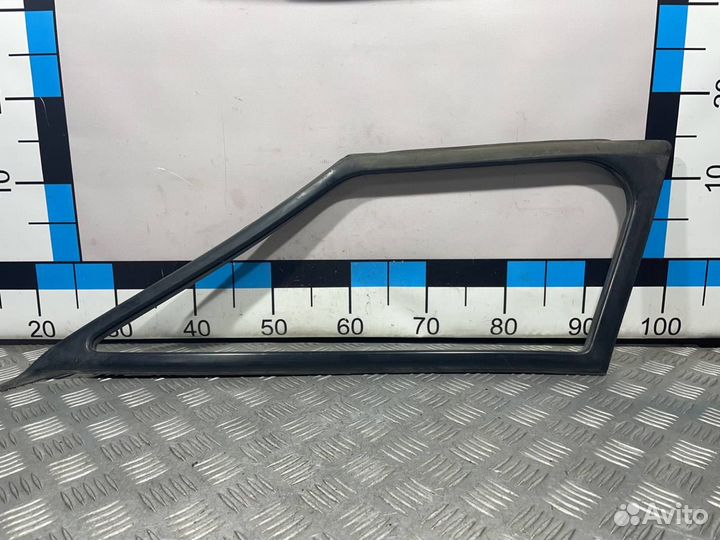 Б/У Уплотнитель стекла двери VW crafter