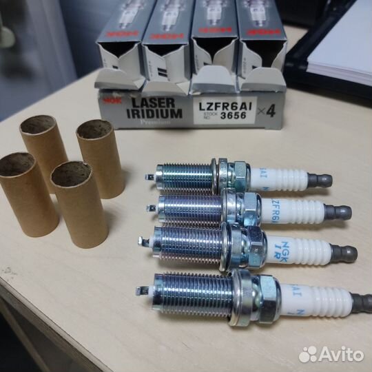 Свеча зажигания 3656 NGK-NTK lzfr6AI