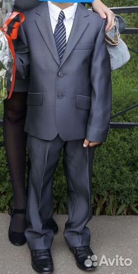 Школьный костюм для мальчика серый 140