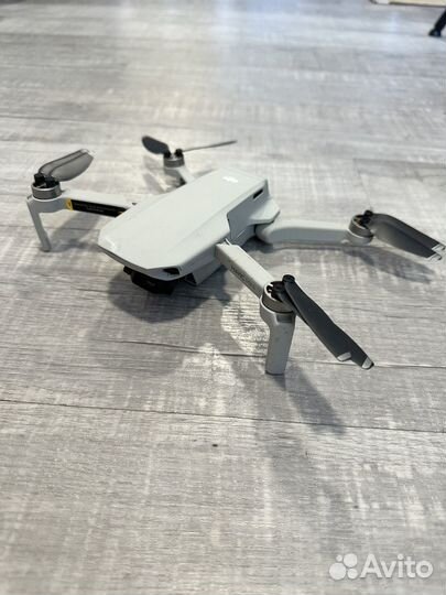 Квадрокоптер dji mavic mini