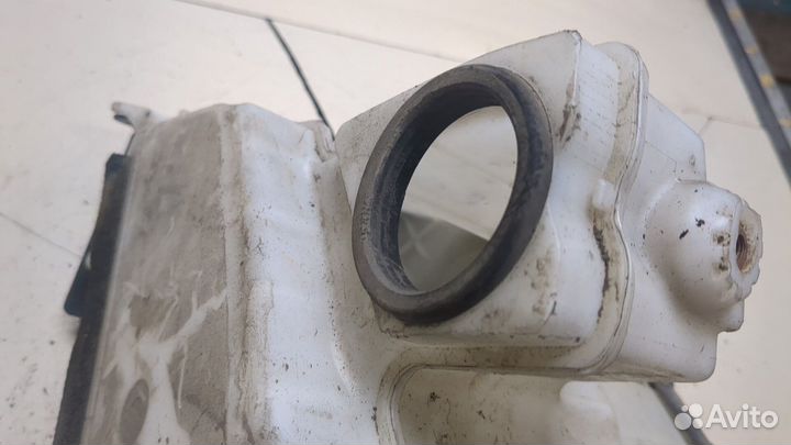 Бачок омывателя Toyota Land Cruiser Prado (150) - 2009, 2013