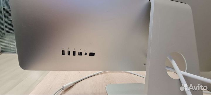 Apple thunderbolt display 27