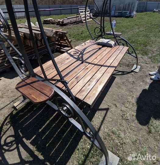 Садовая качеля новая