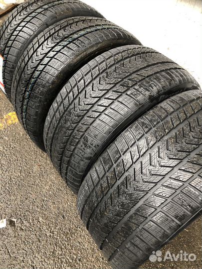 Gripmax SureGrip Pro Winter 285/35 R22 106V