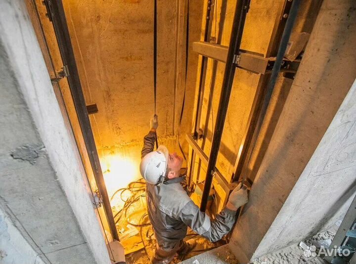 Монтажник по лифтам