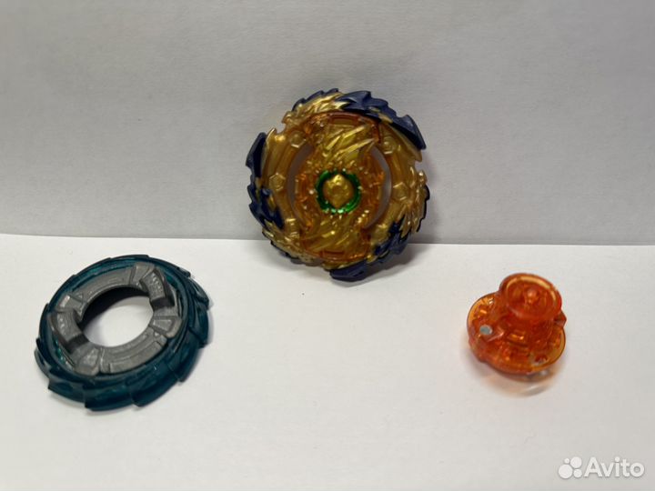 Бейблэйд берст такара томи Визард Фафнир