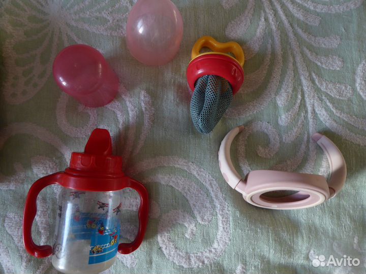 Бутылочка NUK с новыми сосками (возраст с 6 мес.)