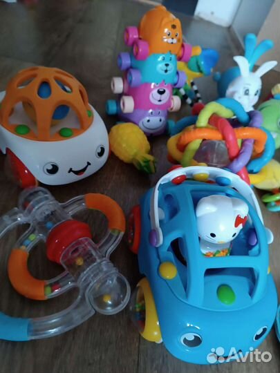 Погремушки игрушки коврик развивающий