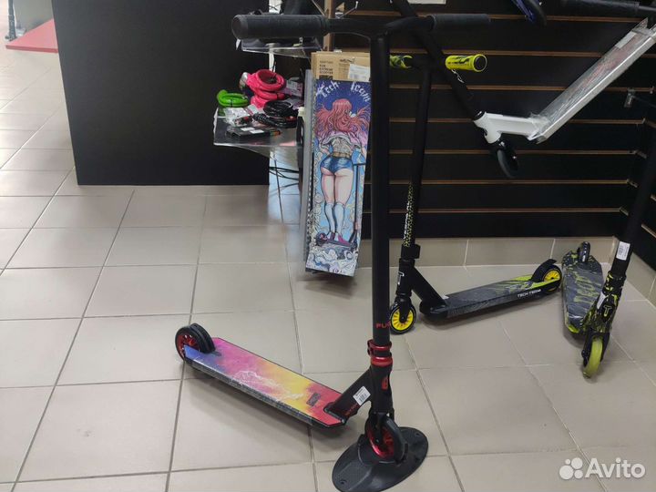 Самокат трюковой TT Fugo красный