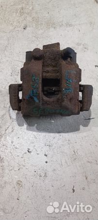 Суппорт задний правый бмв