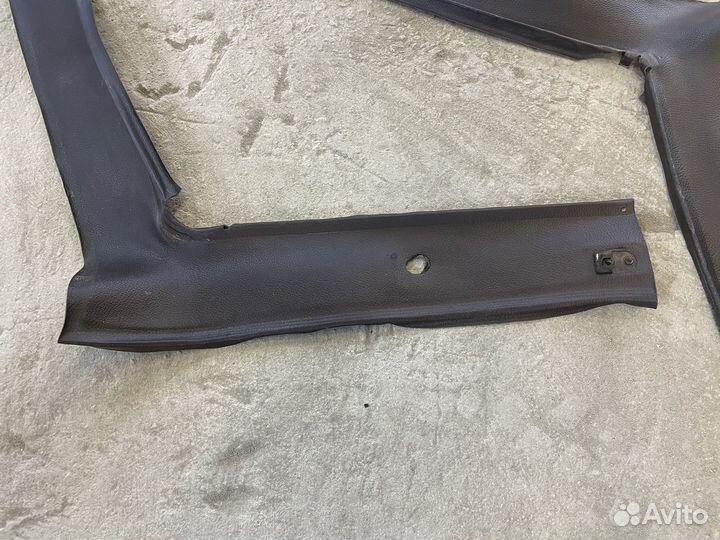 Обшивки центральных стоек VW Golf 1 Mk1