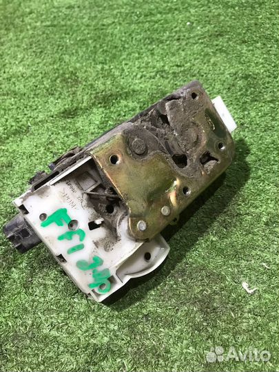 Замок задней правой двери Ford Focus 1