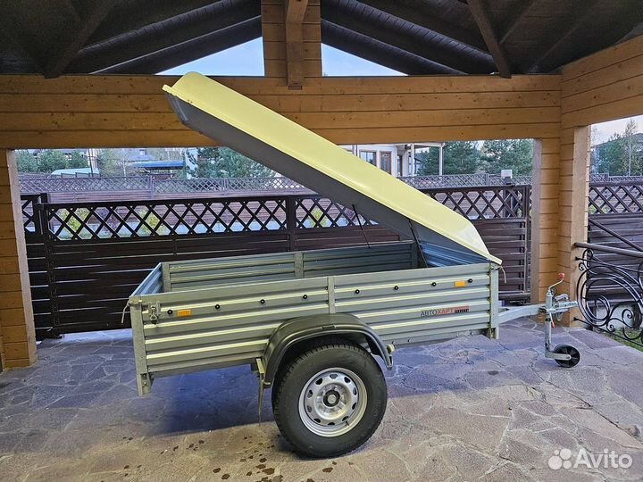 Прицеп с пластиковой крышкой