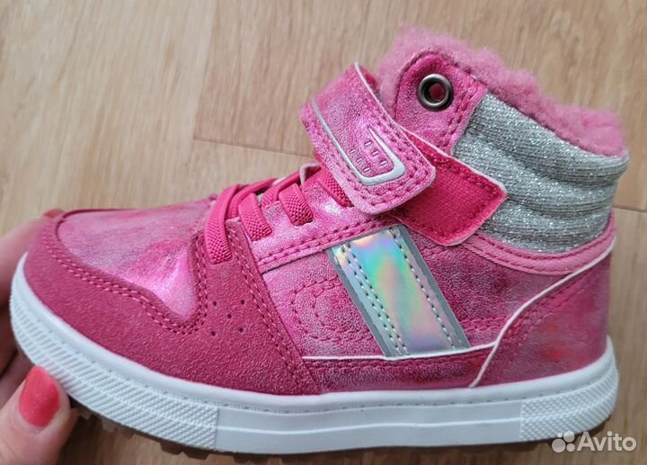 Ботинки для девочки новые