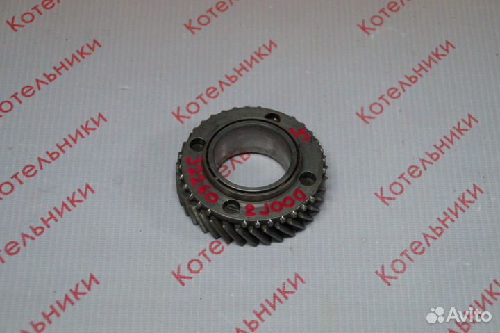 Nissan 32260-2J000 Шестерня третей передачи