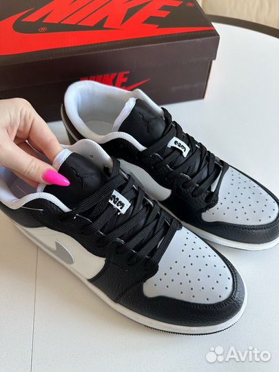 Новые кожаные кроссовки Nike Air Jordan 1 Low