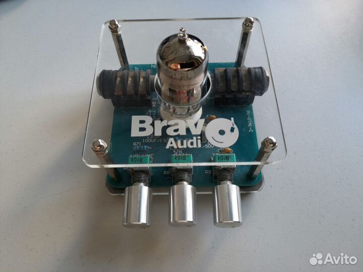 Гитарный ламповый предусилитель bravo audio GTA1-С