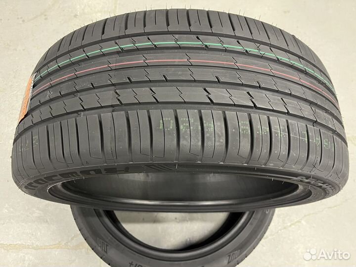 Tracmax X-Privilo RS01+ 295/35 R21 107Y