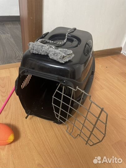 Переноска для кошек пластиковая