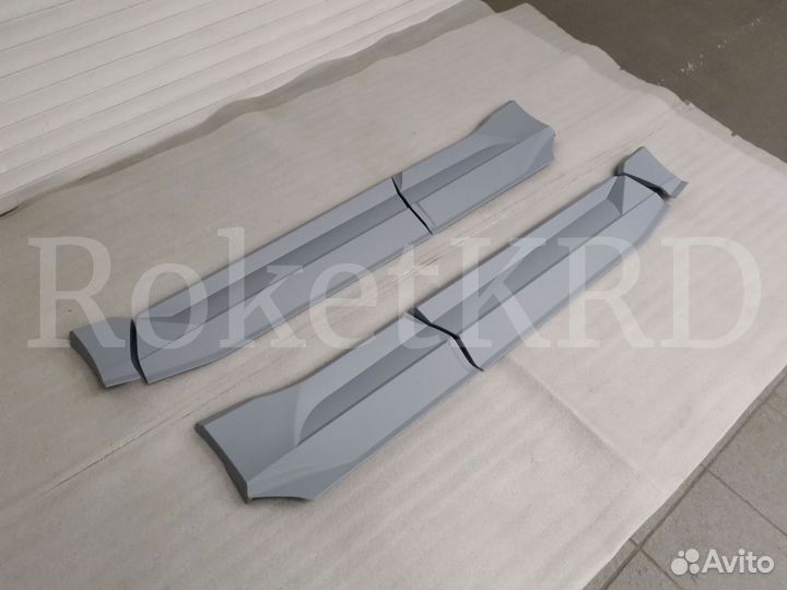 Накладки дверей toyota rav 4 с 2019 г TRD