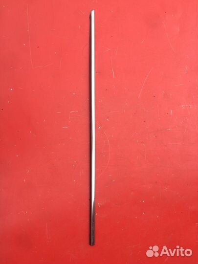 Уплотнитель стекла двери Nissan Teana J32