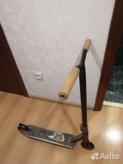 Трюковой самокат tech team comrade