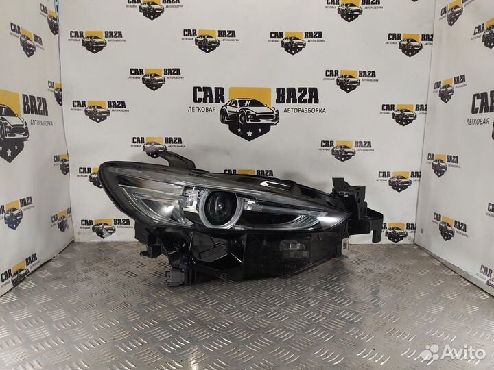 Фара передняя правая R Mazda 6