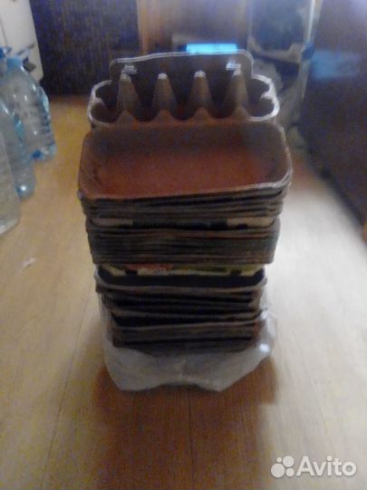 Ячейки для куриных яиц