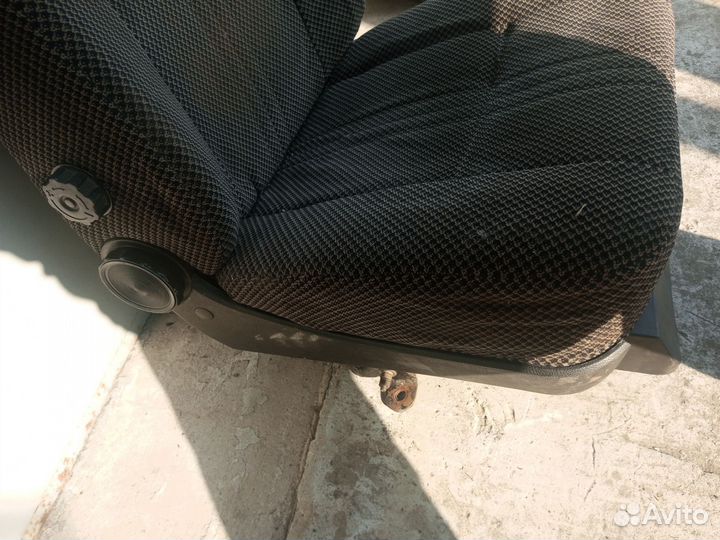 Сиденье левое газ 3102 волга