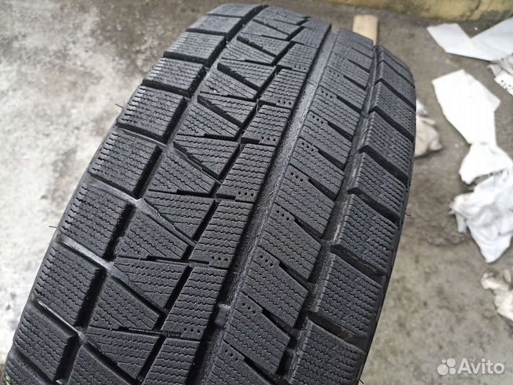 Bridgestone Blizzak Revo GZ 205/55 R16
