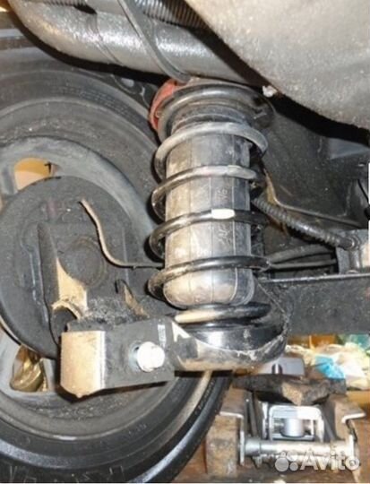 Пневмобаллоны Аirspring усиление подвески, клиренс