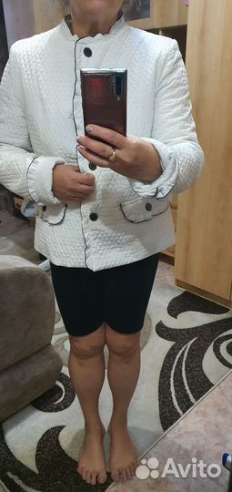 Пиджаки и жакеты женские 48 50