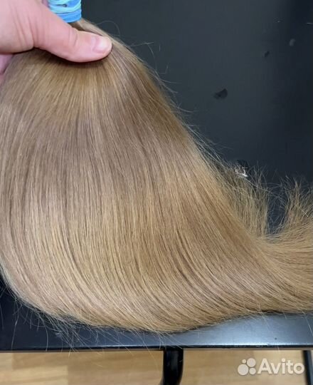 Детские русые волосы