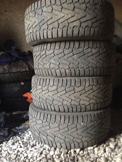 Pirelli P Zero Winter 255/55 R18