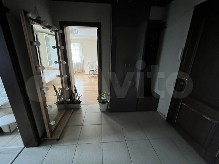 2-к. квартира, 50 м², 1/4 эт.