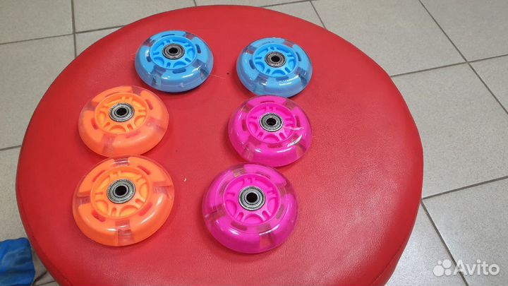 Колесо заднее для самоката 80 мм 8 см светящееся