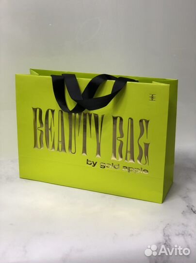 Подарочный пакет и коробка Золотое Яблоко