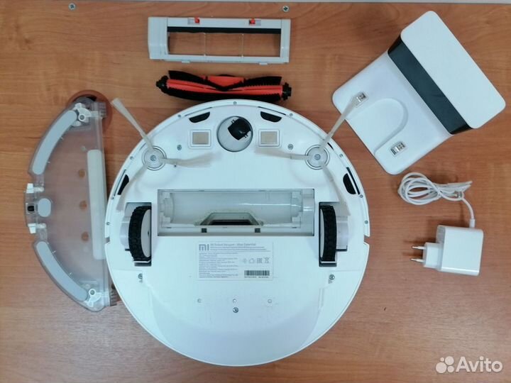 Робот-пылесос Xiaomi Mi Robot Vacuum-Mop Essential