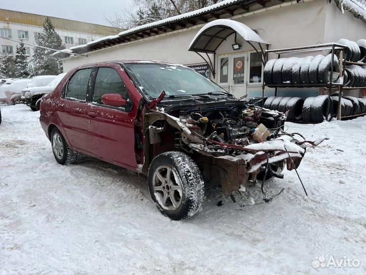 В разборе Fiat Albea