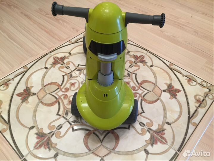 Каталка-самокат 2 в 1